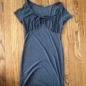 blue short sleeve dress